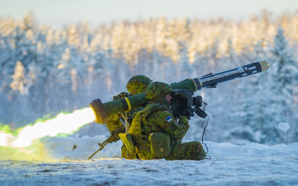 Естонія передала Україні протитанкові ракети Javelin та кулемети
