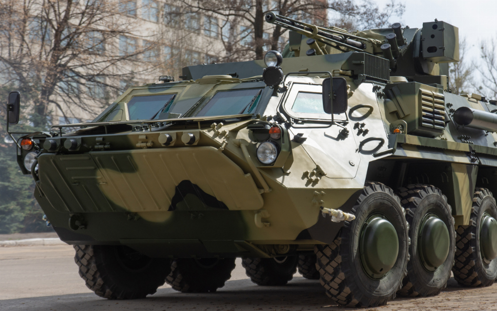 Через рішення військової прийомки Міноборони в Україні може бути зірвано виробництво бронетехніки