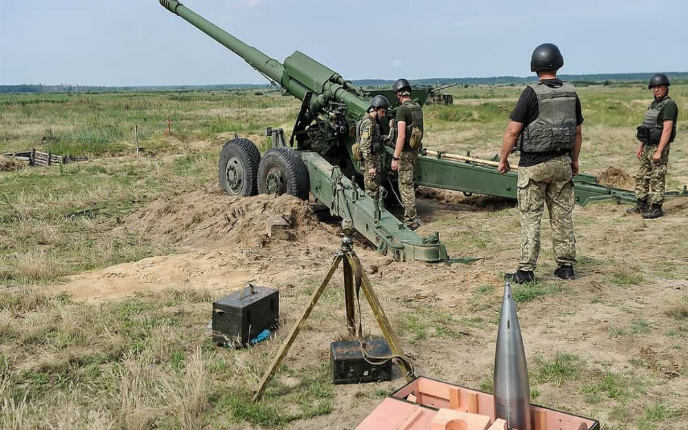 В Україні налагоджене виробництво артилерійських снарядів калібру 122 мм та 152 мм
